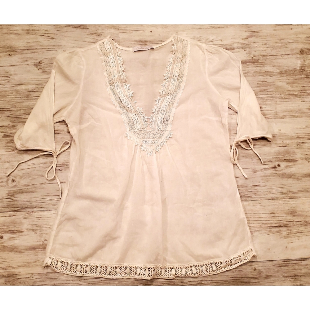 Lace & Crochet Trim 3/4 Sleeve Top